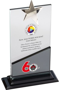 KRİSTAL PLAKET KRİSTAL PLAKET