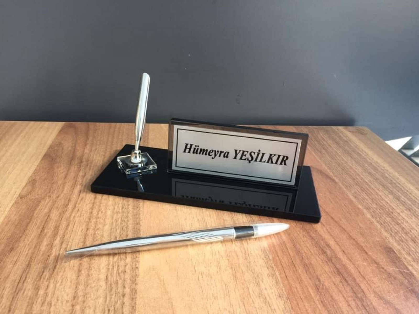 kristal masa isimliği 